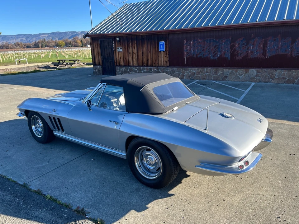 1965 Chevrolet Corvette C2 - Image 4 of 21