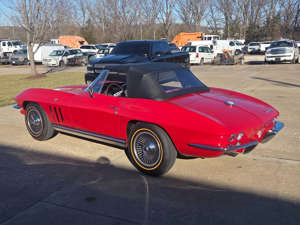1965 Chevrolet Corvette C2 - Image 11 of 31