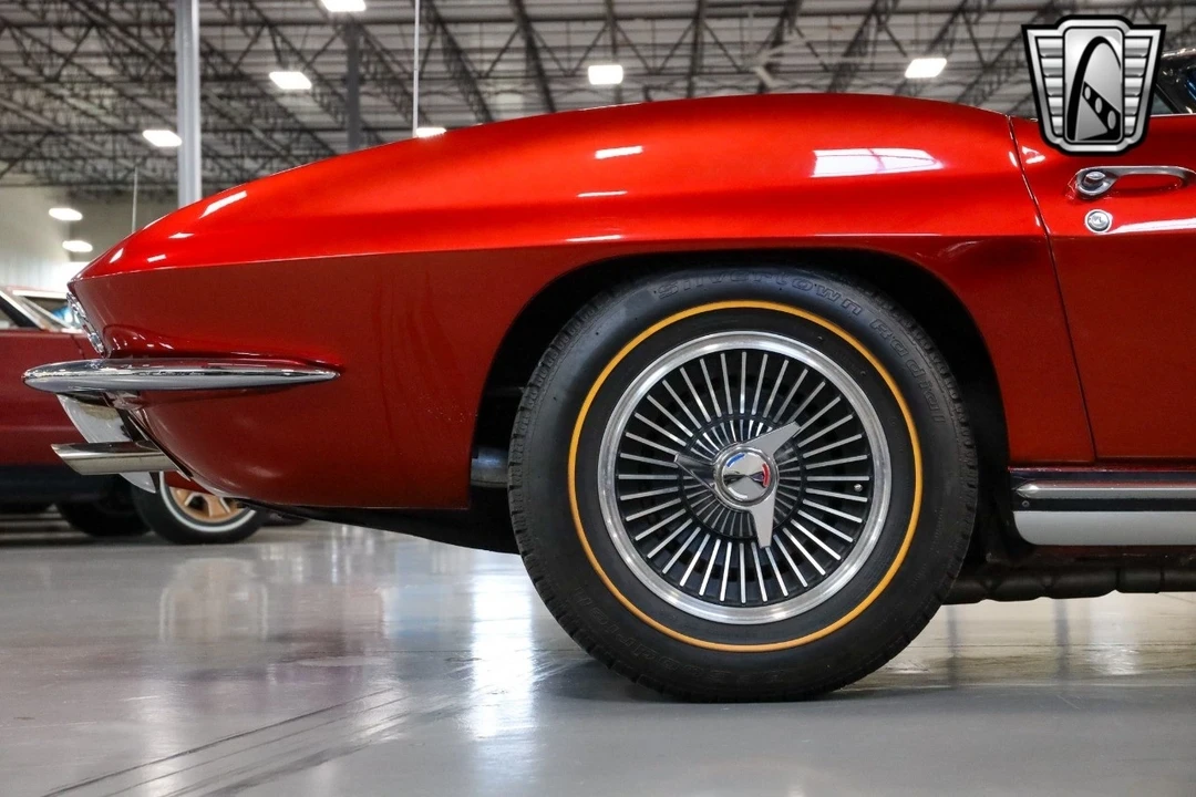 1965 Chevrolet Corvette C2 - Image 10 of 12