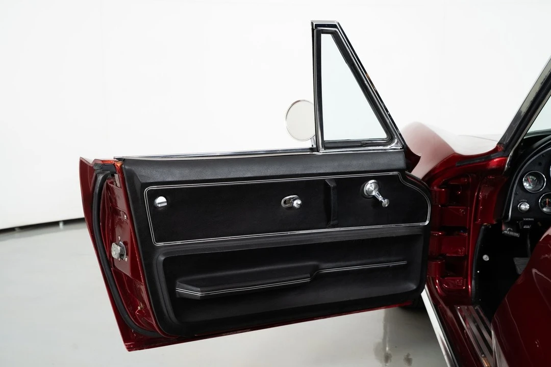 1965 Chevrolet Corvette C2 - Image 18 of 21