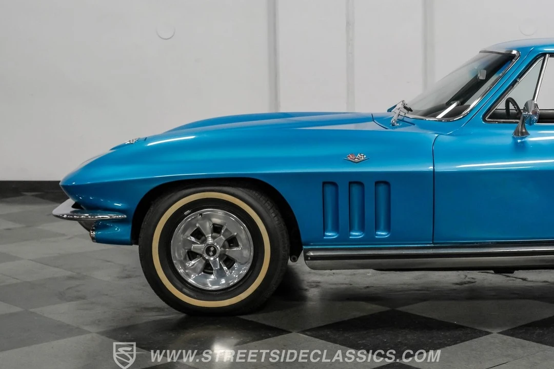 1965 Chevrolet Corvette C2 - Image 20 of 21