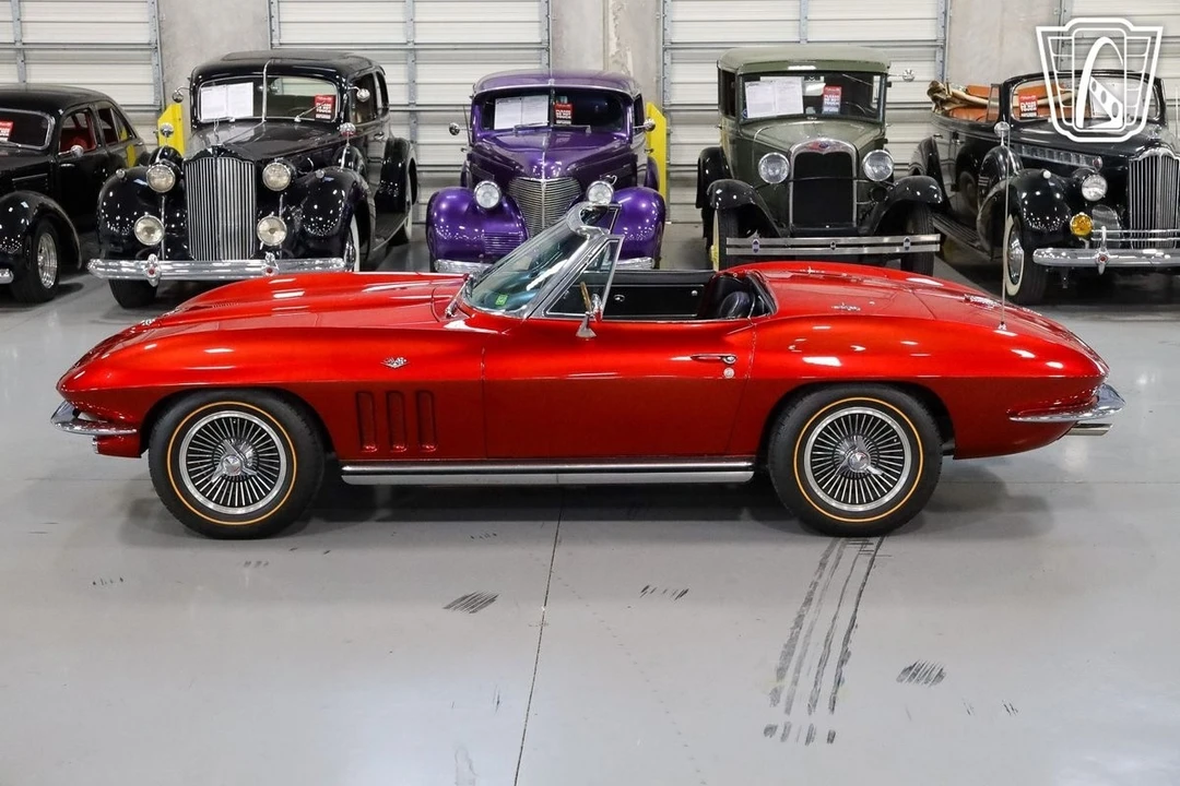 1965 Chevrolet Corvette C2 - Image 11 of 12