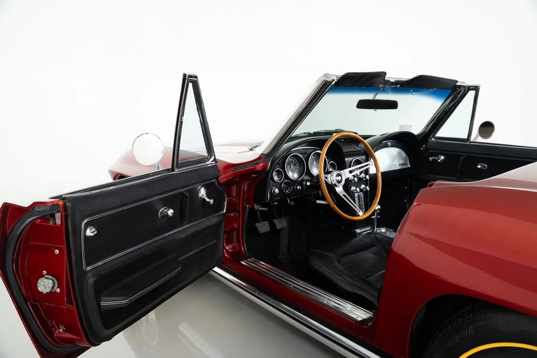 1965 Chevrolet Corvette C2 - Image 17 of 21
