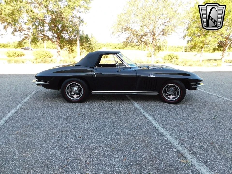 1965 Chevrolet Corvette C2 - Image 4 of 21