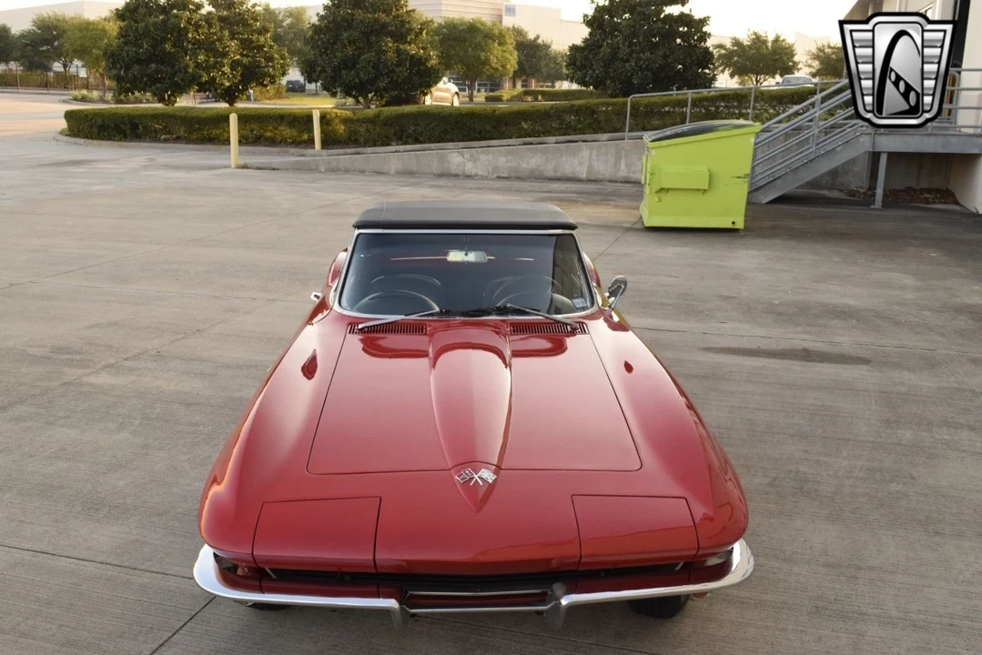 1965 Chevrolet Corvette C2 - Image 10 of 21