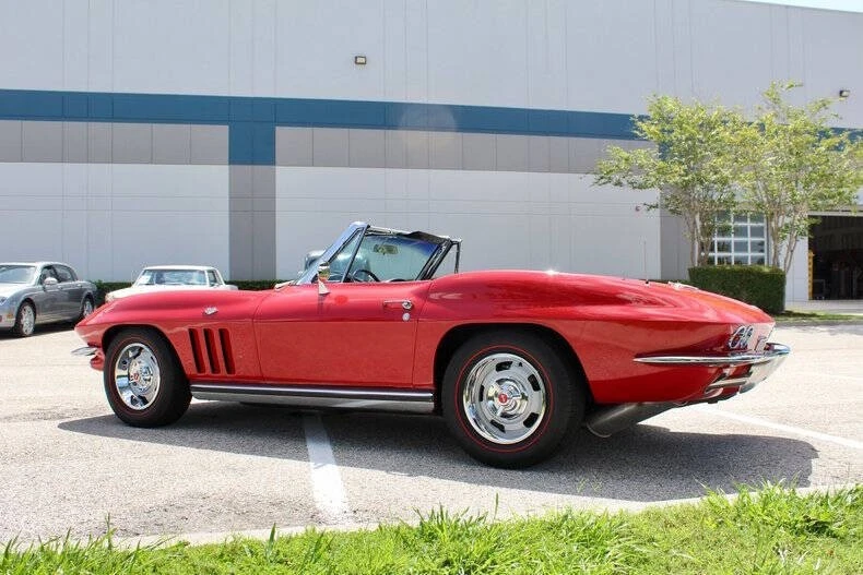 1965 Chevrolet Corvette C2 - Image 9 of 12
