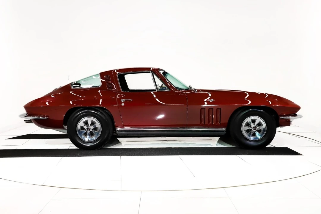 1965 Chevrolet Corvette C2 - Image 16 of 31
