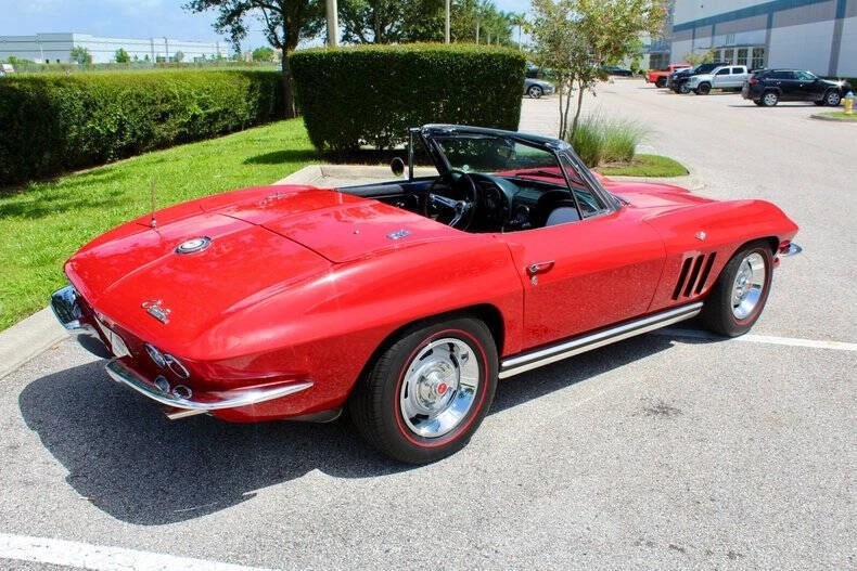 1965 Chevrolet Corvette C2 - Image 16 of 31