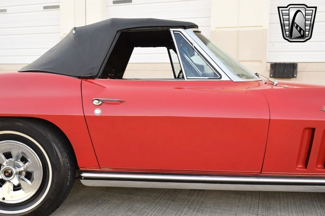 1965 Chevrolet Corvette C2 - Image 14 of 21