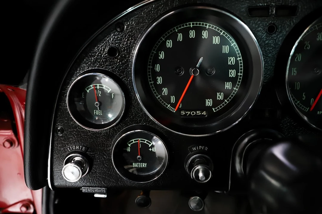 1965 Chevrolet Corvette C2 - Image 21 of 31
