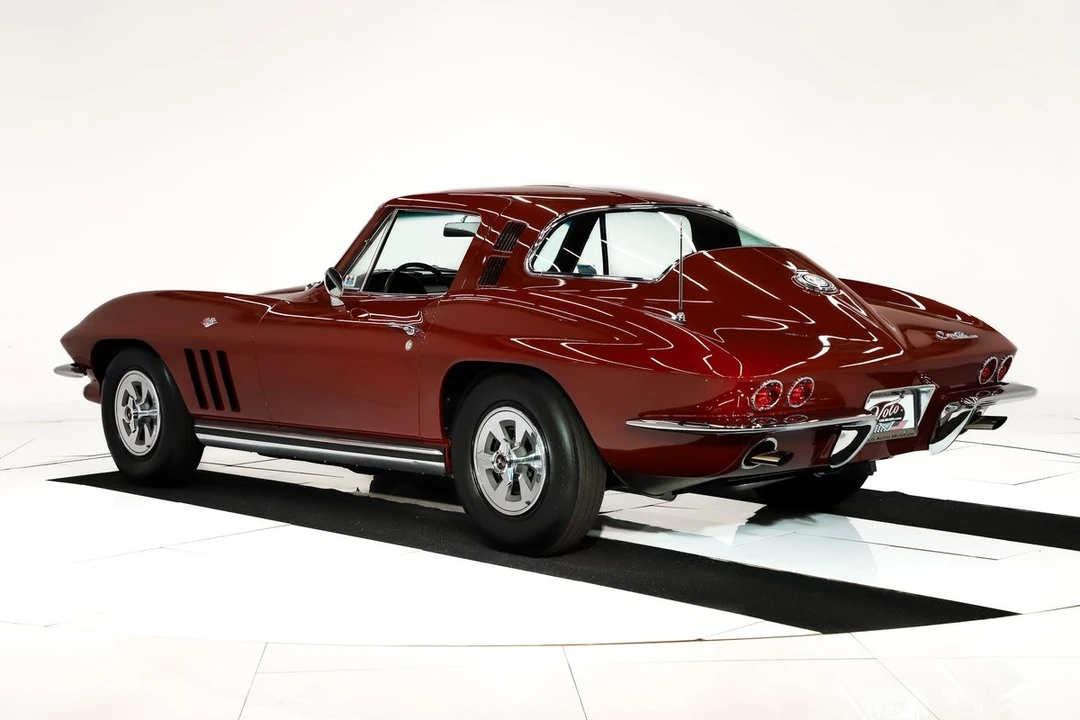 1965 Chevrolet Corvette C2 - Image 6 of 31