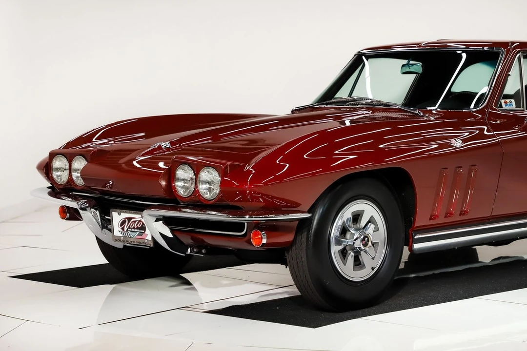 1965 Chevrolet Corvette C2 - Image 12 of 31