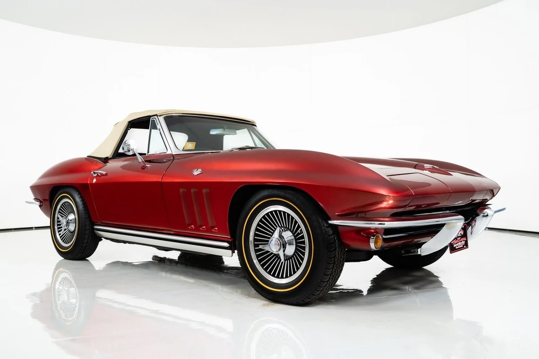 1965 Chevrolet Corvette C2 - Image 15 of 21
