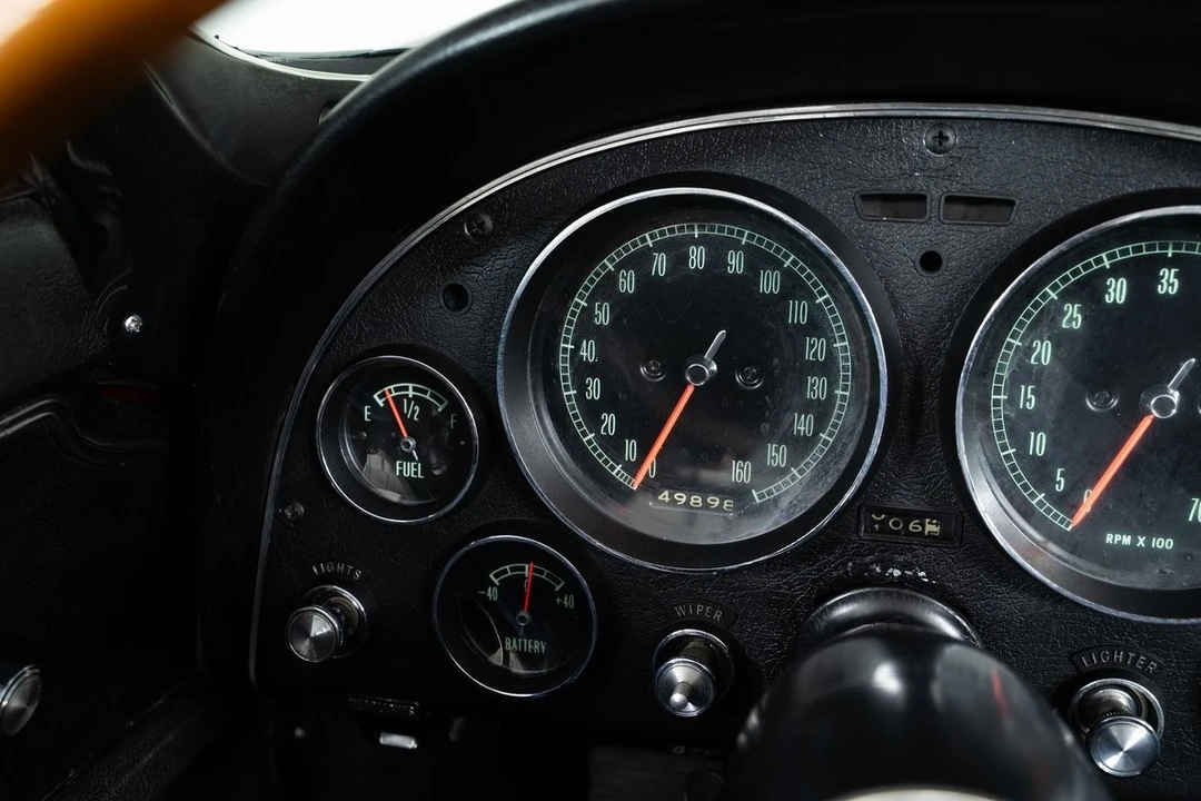1965 Chevrolet Corvette C2 - Image 24 of 31