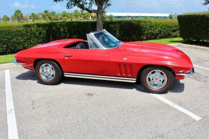1965 Chevrolet Corvette C2 - Image 19 of 31