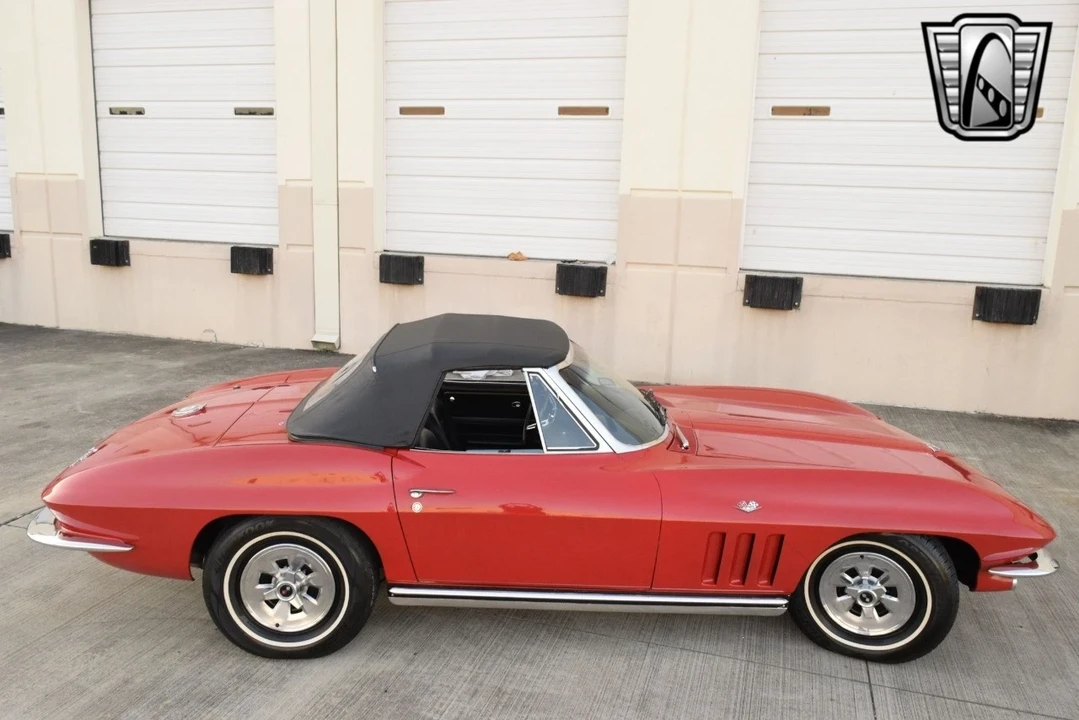 1965 Chevrolet Corvette C2 - Image 9 of 21