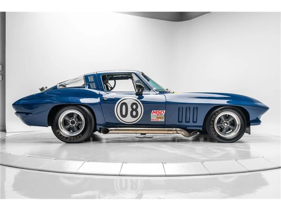 1965 Chevrolet Corvette C2 - Image 11 of 31