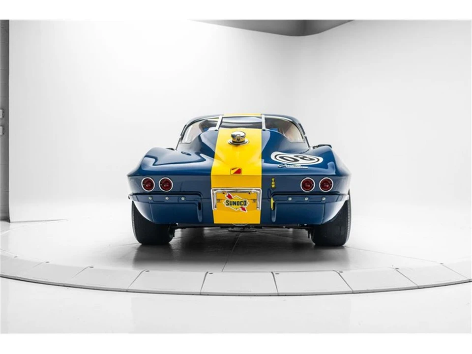 1965 Chevrolet Corvette C2 - Image 8 of 31