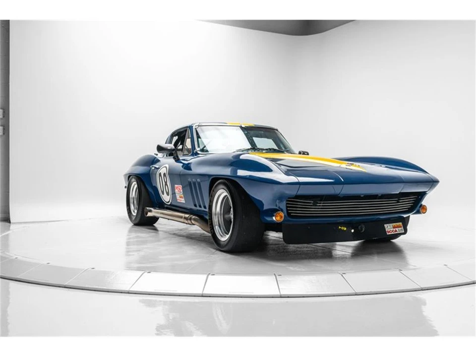 1965 Chevrolet Corvette C2 - Image 13 of 31