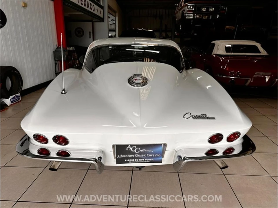 1965 Chevrolet Corvette C2 - Image 11 of 31