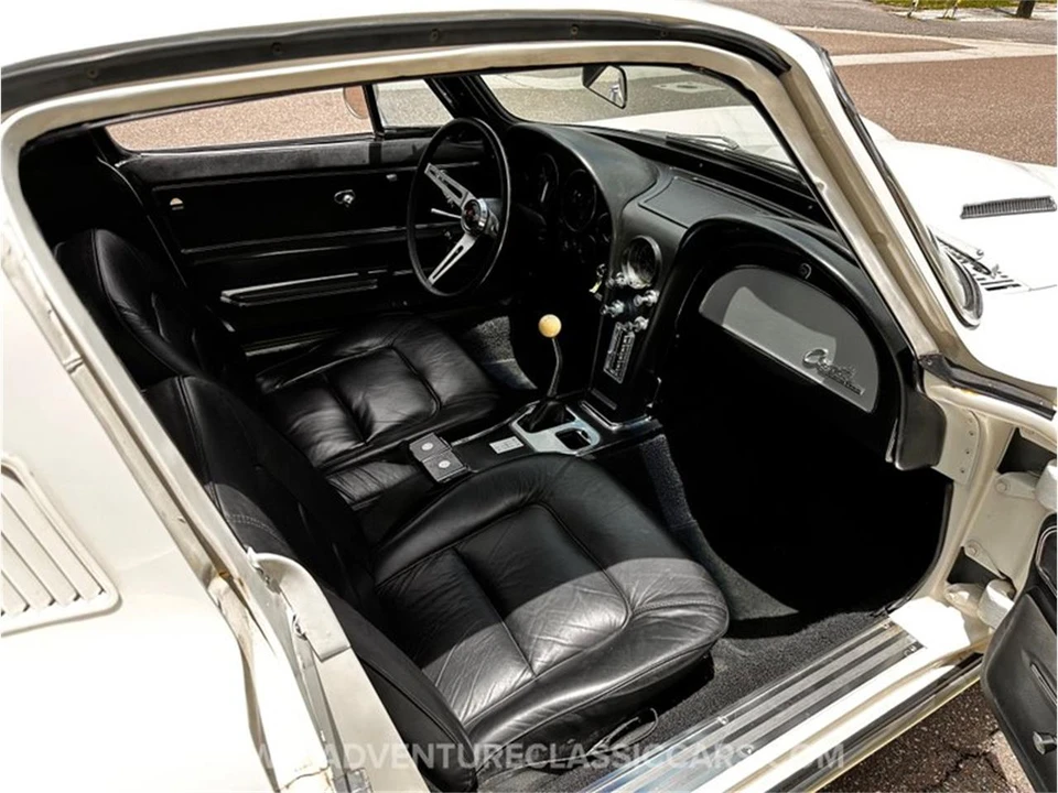 1965 Chevrolet Corvette C2 - Image 14 of 31