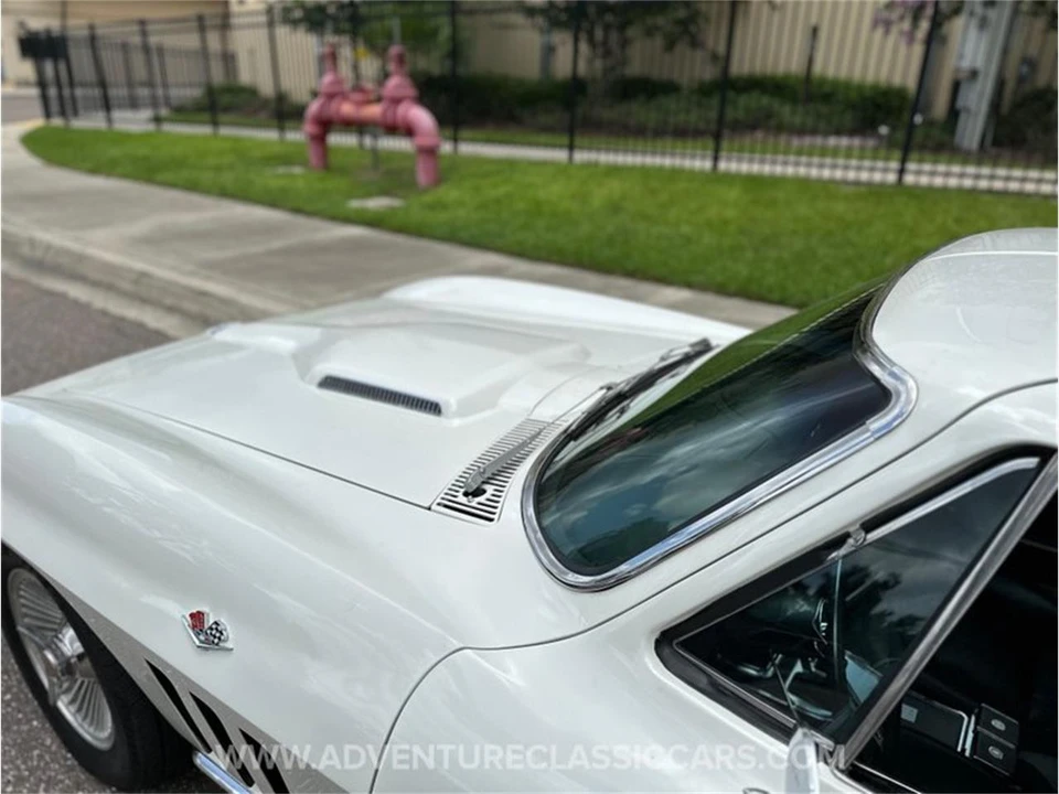1965 Chevrolet Corvette C2 - Image 20 of 31