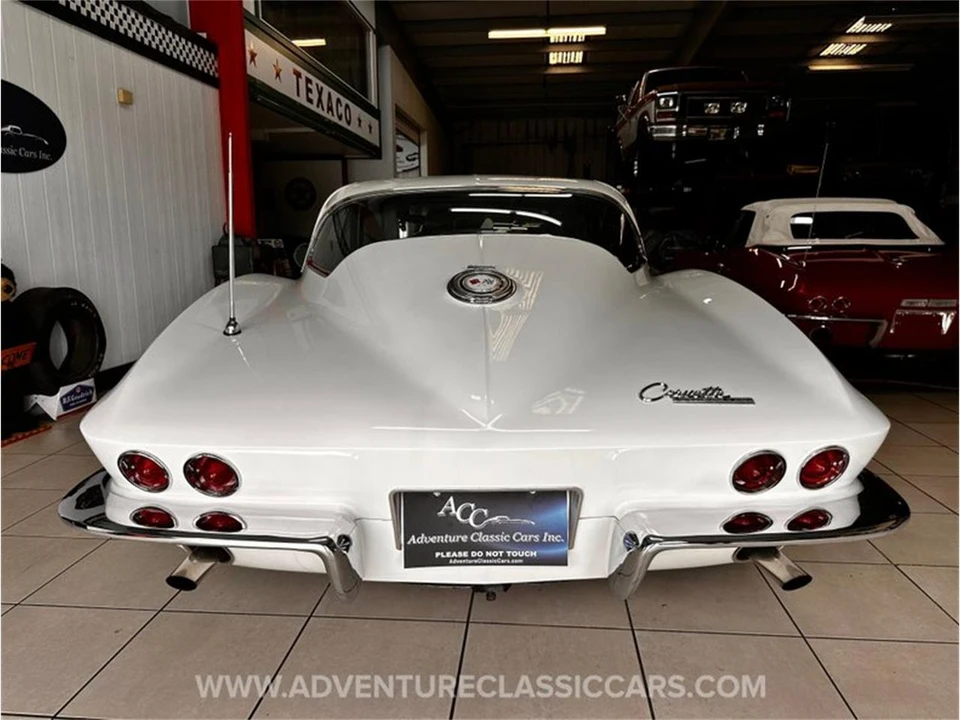 1965 Chevrolet Corvette C2 - Image 15 of 31