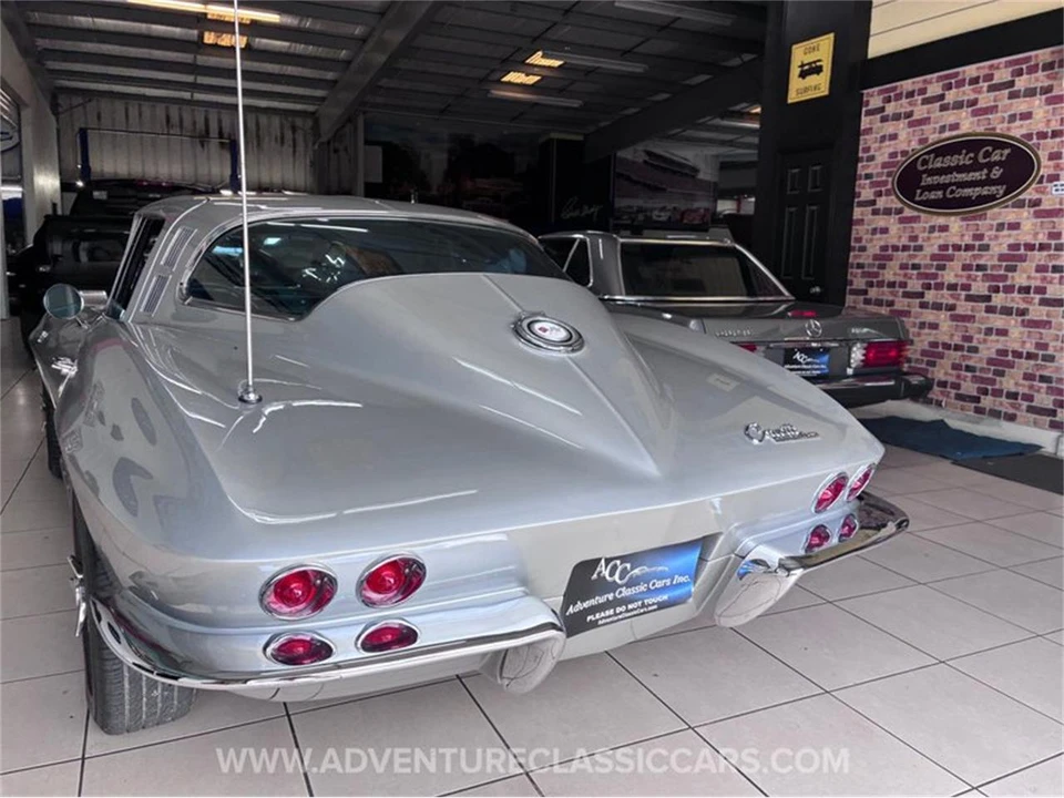 1965 Chevrolet Corvette C2 - Image 21 of 31
