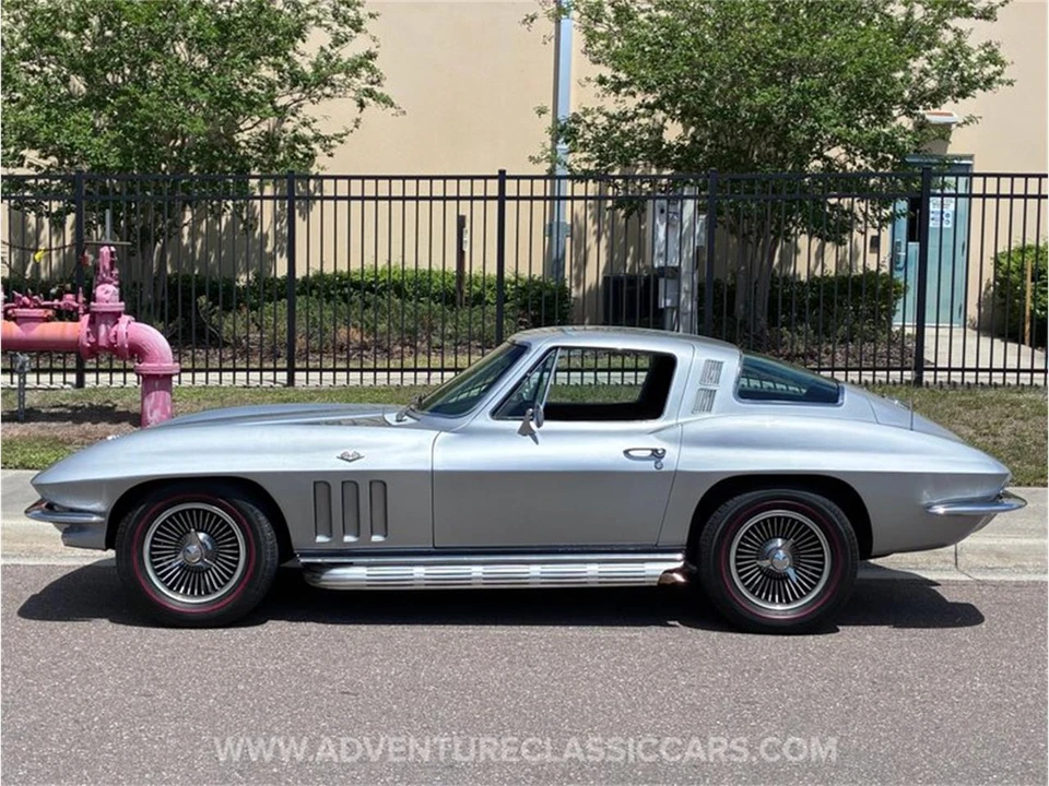 1965 Chevrolet Corvette C2 - Image 6 of 31