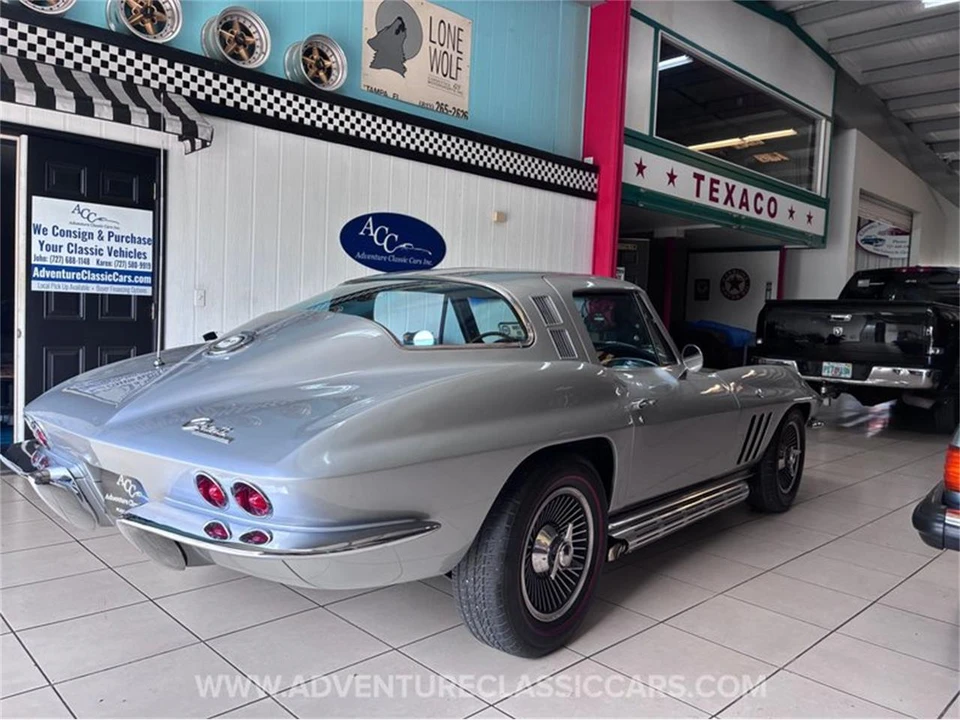 1965 Chevrolet Corvette C2 - Image 18 of 31