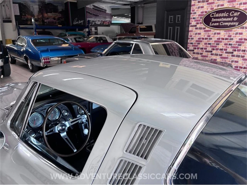 1965 Chevrolet Corvette C2 - Image 23 of 31