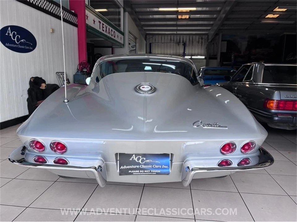 1965 Chevrolet Corvette C2 - Image 16 of 31