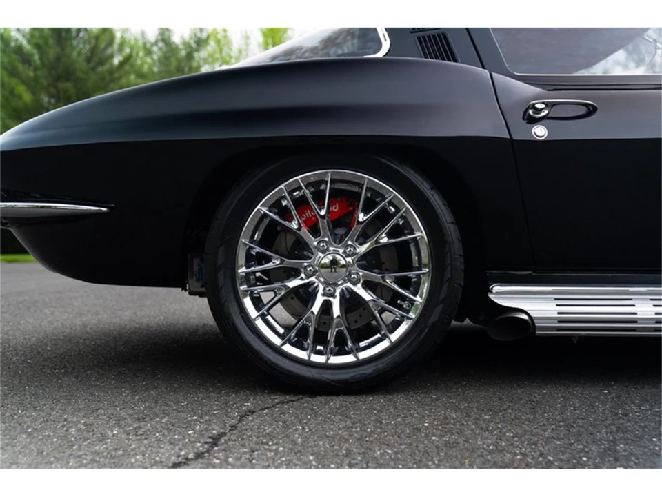 1965 Chevrolet Corvette C2 - Image 20 of 31