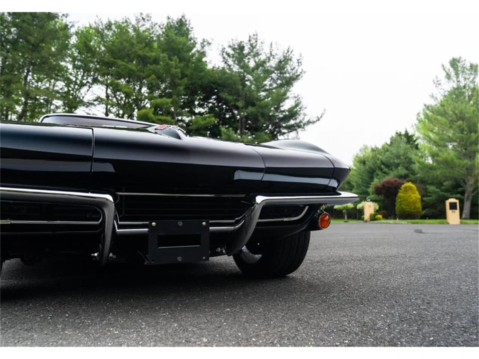 1965 Chevrolet Corvette C2 - Image 17 of 31