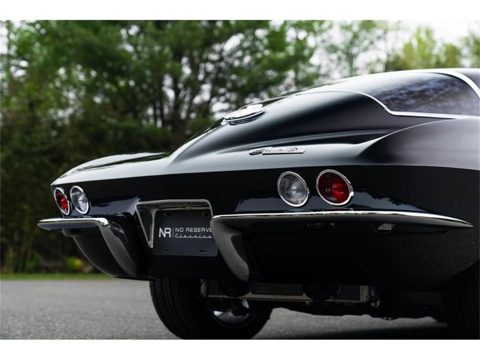 1965 Chevrolet Corvette C2 - Image 25 of 31
