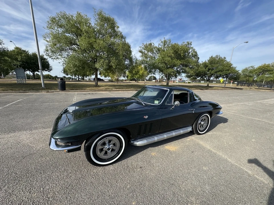 1965 Chevrolet Corvette C2 - Image 3 of 21