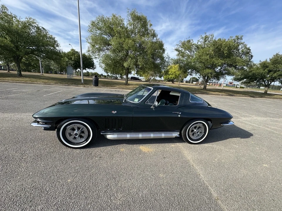 1965 Chevrolet Corvette C2 - Image 2 of 21