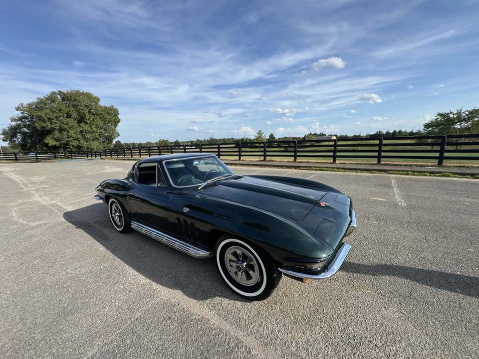 1965 Chevrolet Corvette C2 - Image 10 of 21