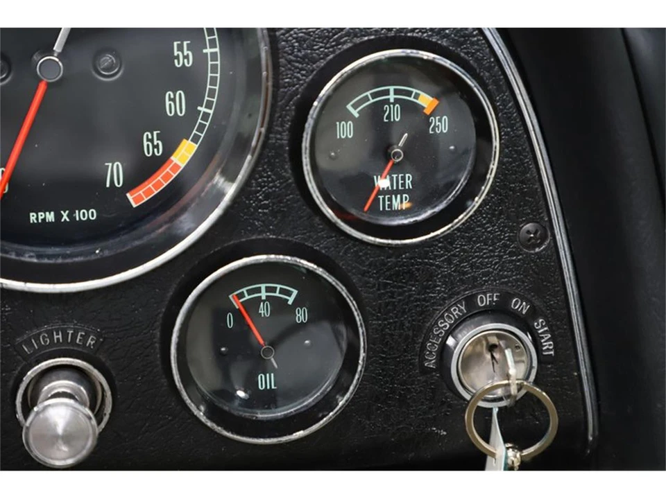 1965 Chevrolet Corvette C2 - Image 21 of 31