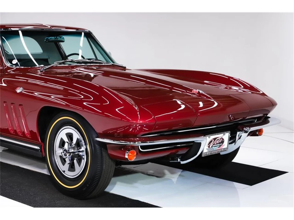 1965 Chevrolet Corvette C2 - Image 11 of 31