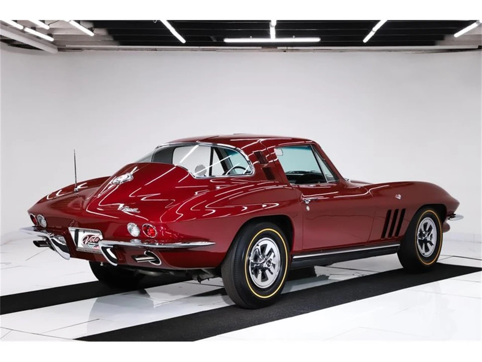 1965 Chevrolet Corvette C2 - Image 22 of 31