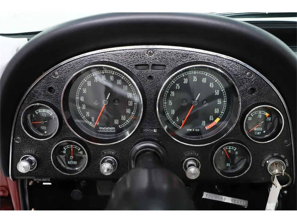 1965 Chevrolet Corvette C2 - Image 17 of 31