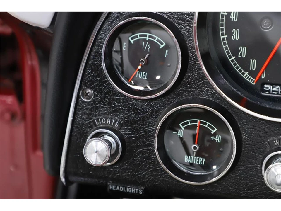 1965 Chevrolet Corvette C2 - Image 19 of 31