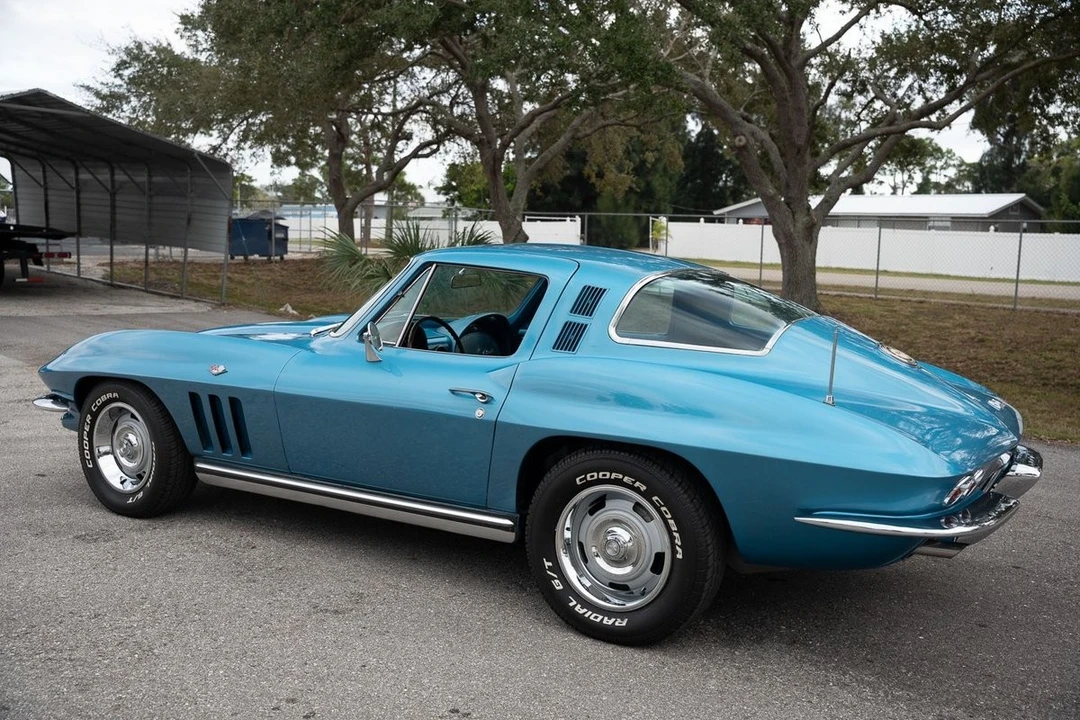 1965 Chevrolet Corvette C2 - Image 7 of 21