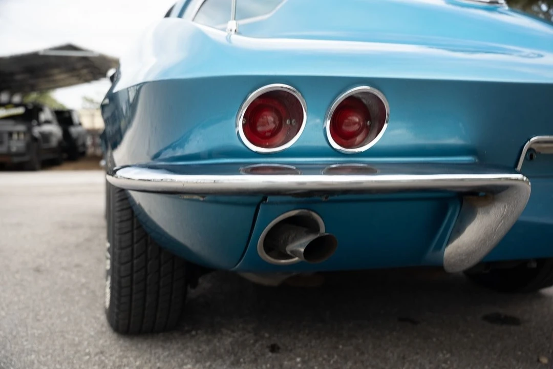 1965 Chevrolet Corvette C2 - Image 12 of 21
