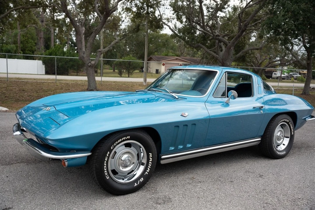 1965 Chevrolet Corvette C2 - Image 5 of 21