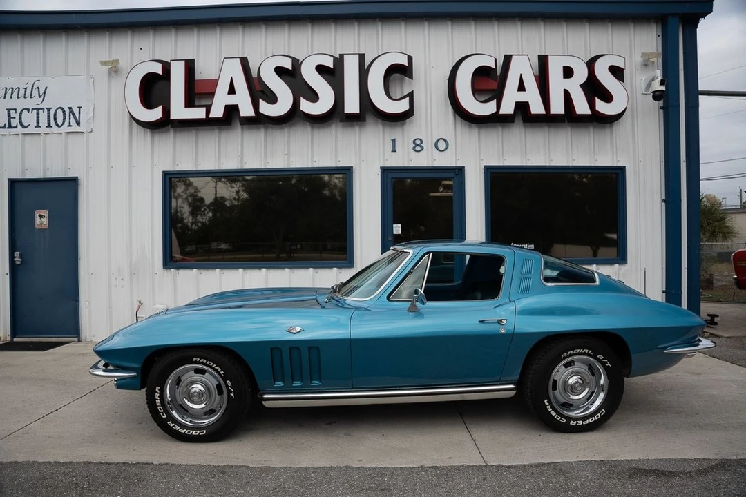 1965 Chevrolet Corvette C2 - Image 3 of 21