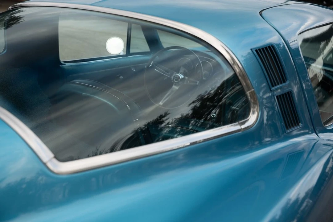 1965 Chevrolet Corvette C2 - Image 18 of 21