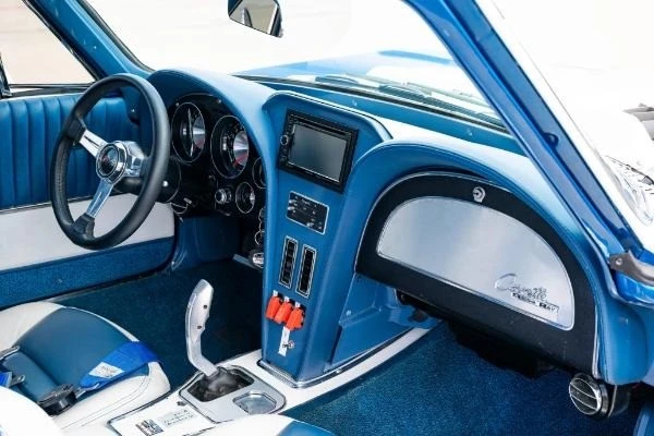 1965 Chevrolet Corvette C2 - Image 20 of 21