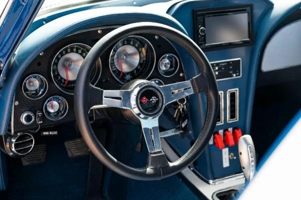 1965 Chevrolet Corvette C2 - Image 19 of 21